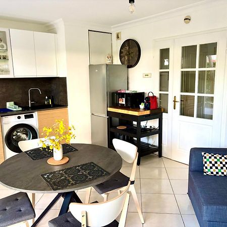 Beachside Apartment With Pool & Garden In Juan Les Pins Antibes Ngoại thất bức ảnh